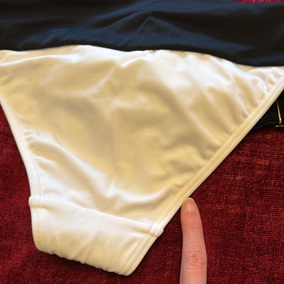 NWOT! Victoria’s Secret Swim Bikini Bottom - Picture 9 of 9